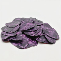 Vente chaude Violet Perle Guitare Médiators Plectre Pearloid Violet Guitare Plectre Médiateur 0.46/0.71/0.96/1.2/1.5mm