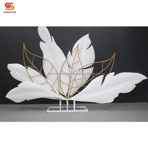Suave Venta caliente forma de pluma boda Metal telón de fondo boda escenario fiesta Decoración - Product Image 5