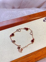 Bracelet en grenat naturel en forme de gourde, bijou audacieux et accrocheur au design populaire pour les acheteurs en gros