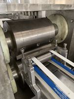 Machine pliante de production de lingettes humides à 6 voies utilisée pour la fabrication de lingettes humides