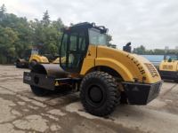 Rouleau compresseur vibrant à tambour unique Lutong LT212B de 12 tonnes pour compactage intensif