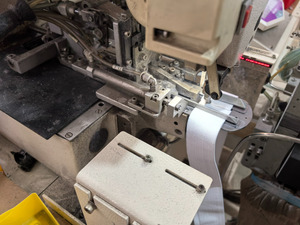Máquina Automática de Unión de Bandas Elásticas Hikari HAT-K5A Usada para Producción de Prendas de Vestir - Product Image 2