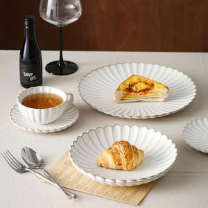 Juego de Vajilla de Cerámica con Borde Plateado, Resistente y con Diseño Ondulado, para Cafeterías, Bistrós y Servicios de Catering, <span class=keywords><strong>Compra</strong></span> al por Mayor - Product Image 3