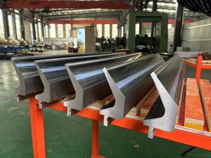 最も人気のあるWANDEPRESSカスタム油圧CNCプレスブレーキツーリング金型曲げ機パンチとダイ - Product Image 3