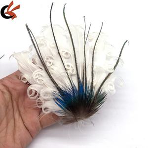 ريشة بيضاء مجعدة وسادة الزفاف عقال مع ريش الطاووس الديكور - Product Image 2