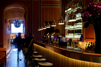 Comptoir de bar moderne en bois avec éclairage LED pour hôtel et usage domestique