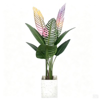 Arbre artificiel en pot de Ravenala en plastique, MOQ flexible, vert tropical classique, idéal pour la maison et l'usage commercial (cafés, magasins de détail)