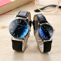 Montres en Cuir pour Amoureux, Grandes et Petites, Occasionnelles, Style Western, Montre de Couple Homme avec Logo, Verre Dôme, Mouvement à Quartz