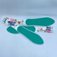 Râpe à pieds double face à long manche avec poignée en céramique, motif floral, portable, durable, facile à utiliser, outil professionnel de pédicure, éliminateur de callosités