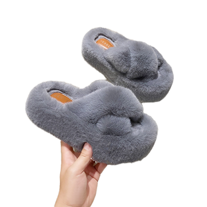 Fabrika üretim kış kabarık ev toptan özel sıcak peluş kürklü ev terlik kadınlar için nefes - Product Image 6