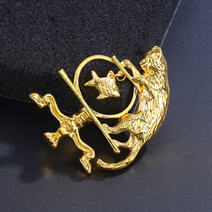 Broche Weiman de Liga de Zinco Dourado com Inspiração <span class=keywords><strong>Vintage</strong></span>, Adorável Gato Olhando para Peixe em Aquário, Alfinete de Lapela da Moda para Mulheres - Product Image 3