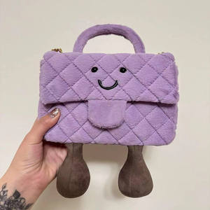 2025 nuovo prodotto-borsa a tracolla per bambole di moda piccola Flora con catena con motivo a diamanti e borsa a mano con rifiniture in pelliccia - Product Image 5