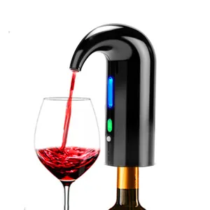 Amazon Top Seller Bar Vino Accesorios Herramientas para Amazon Recargable One Touch Botón Decantador Vino Eléctrico Aireador de Vino