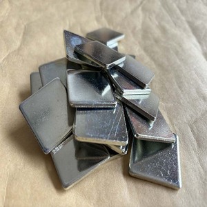 Bloc de contrepoids en alliage 30x30x3mm, pièce moulée anti-rouille pour l'ajustement du poids des machines - Product Image 3