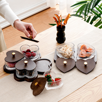Loodvrij Milieuvriendelijk Hartvormig Glasplaat Modern Plantenpatroon Voor Snackdessertfruit Voor Hotelrestaurants Spa-Badkamers