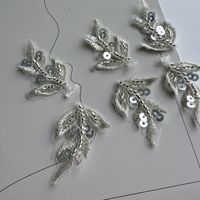 1 pièce, petite feuille, paillettes 3D, strass, perles, applique en dentelle brodée à coudre, patch DIY pour chaussures et sacs