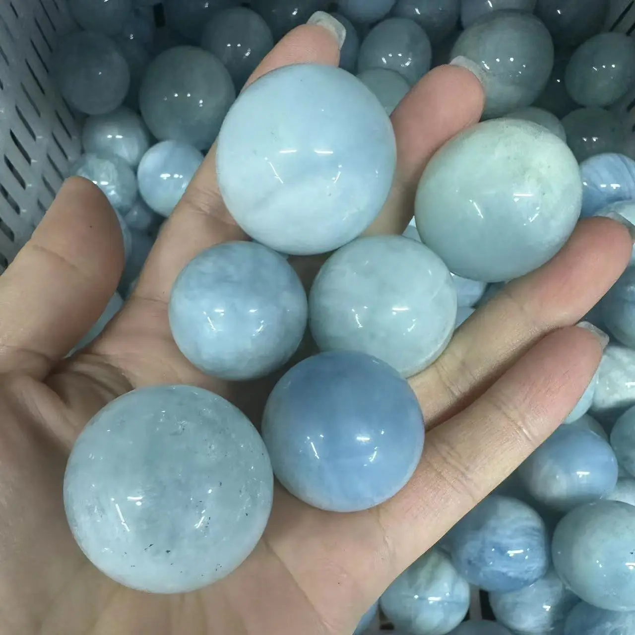 Wholesale high quality natural gemstone aquamarine mini ball crystal sphere crafts for gift pendant