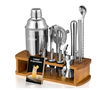 Ensemble d'outils de bar 24 pièces comprenant un support de rangement, des shakers et tous les ustensiles de mélange nécessaires pour la préparation de cocktails