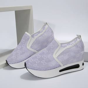 <span class=keywords><strong>Sneakers</strong></span> Slip-On da <span class=keywords><strong>Donna</strong></span> Verde Menta con Motivo Floreale in Pizzo - Suola con Cuscinetto d'Aria, Rete Traspirante, Scarpe Casual Eleganti e Comode per Donne - Product Image 4