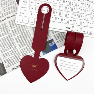 <span class=keywords><strong>Étiquette</strong></span> <span class=keywords><strong>de</strong></span> bagage anti-perte en PVC avec motif cœur pour l'<span class=keywords><strong>identification</strong></span> des cartes <span class=keywords><strong>d</strong></span>'embarquement et des valises - Product Image 2