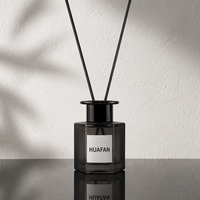 Bouteille en verre carrée à base épaisse pour diffuseur de roseaux, 50ml, 90ml, 100ml, transparente, vide, avec bouchon, personnalisable avec logo