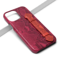Conception personnalisée d'étuis de téléphone portable en cuir véritable avec sangle et support pour doigt pour iPhone 14 Pro Max
