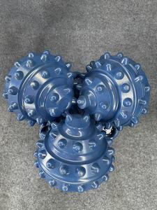 Foret triconique en carbure à longue durée <span class=keywords><strong>de</strong></span> vie, foret à rouleaux coniques à dents insérées pour le forage <span class=keywords><strong>de</strong></span> puits - Product Image 3