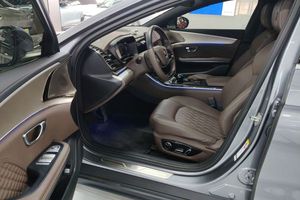 Подержанный автомобиль BYD Han EV Champion Edition 2023 года, 605 км, премиум-класс, электрический, передний привод, седан, малый пробег, без ДТП - Product Image 5