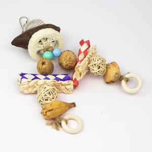 Top vendeur oiseau perroquet balançoire jouets à mâcher en bois naturel herbe suspendus jouets d'oiseaux - Product Image 3