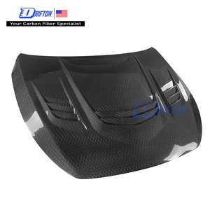 ฝากระโปรงคาร์บอนไฟเบอร์ลายรังผึ้งสไตล์ VA สำหรับ Infiniti Q60 ปี 2016-2022 - Product Image 1