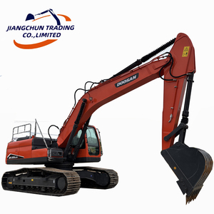 Puissante excavatrice Doosan DX225 d'occasion avec des composants d'origine en excellent état, conçue pour les travaux de construction lourds - Product Image 1