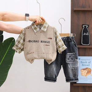 Ensemble de vêtements décontractés en coton mélangé pour garçons, collection automne 2026 – Gilet pull et chemise imprimés lettres, ensemble trois pièces élégant pour bébé - Product Image 4