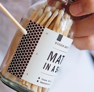 Fabricant vente en gros au détail bouteille en verre <span class=keywords><strong>allumettes</strong></span> étiquettes personnalisées bougie <span class=keywords><strong>extra</strong></span> longue <span class=keywords><strong>allumettes</strong></span> bouteille en verre maison hôtel <span class=keywords><strong>allumettes</strong></span> - Product Image 3