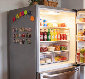 Décorations de chats miniatures - Aimants mignons pour réfrigérateur, accessoires de photographie japonais et autocollants magnétiques pour réfrigérateur comme cadeaux de collection - Product Image 3