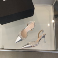 Sandales de mariée personnalisées de luxe à talons fins ornées de strass, respirantes et légères pour l'été