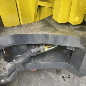 Chariot élévateur diesel Hyster 32 tonnes d'occasion, d'origine, fiable, fabriqué aux États-Unis, pour travaux de construction, modèle H32.00F, haute qualité, prix bas. - Product Image 6
