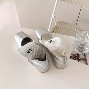 Women's Mid Calf Socks With Bow Breathable Slouch Style Solid Color Polyester Fiber Sweat Absorbing Casual Socks - Product Image 4