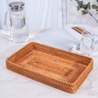 Vente chaude 2024 tissé à la main rotin panier de rangement plateau en gros carré en osier pique-nique fruits pain paille paniers en osier décor à la maison
