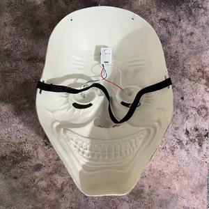 <span class=keywords><strong>Maschera</strong></span> Demoniaca Unisex in Plastica <span class=keywords><strong>Bianca</strong></span> <span class=keywords><strong>con</strong></span> Sorriso Luminoso da Esorcista, Costume <span class=keywords><strong>Horror</strong></span> Ecologico per Halloween, Stile Casual per Adulti e Feste - Product Image 6