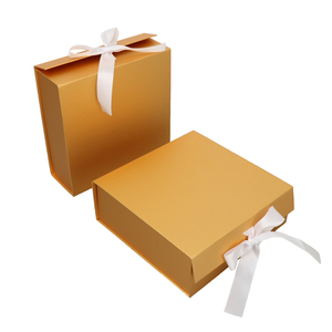 Luxury Packaging <b>Box</b> Custom Cosmetic Perfume Jewelry Product Paper <b>Box</b> Rigid Cardboard Magnetic <b>Box</b> for <b>Clothes</b> - Product Image 6
