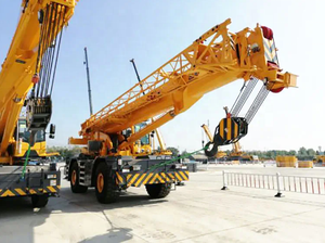 Brand New 30 Ton Small Hydraulic <strong>Crane</strong> XCR25l5 25 Tons Rough Terrain <strong>Crane</strong> for Sale - Product Image 6