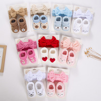 Chaussettes pour nouveau-nés et tout-petits les plus vendues avec bandeau assorti, chaussettes antidérapantes respirantes en acrylique tricoté à motif de dessin animé pour bébé