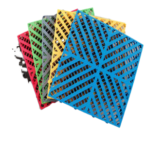 Pavimentazione per Garage Esterna Personalizzabile in PVC Polipropilene Antiscivolo Impermeabile Ecologica a Incastro Design Industriale - Product Image 1