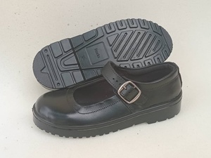 Zapatos Escolares Negros Formales Ligeros Antifatiga de PU para Estudiantes de Primaria y Secundaria, Aptos para Todas las Estaciones - Product Image 1