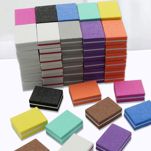 Mini bloc polissoir à ongles 3,5x2,5x1,1cm en éponge EVA réutilisable, couleurs violet, noir, blanc pour manucure - Product Image 4
