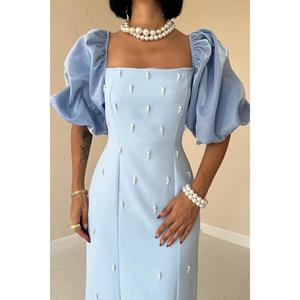 Elegante Vestido de Noche Azul Celeste de Satén con Cuello Cuadrado, Espalda Descubierta, Cintura Natural y Mangas Abullonadas - Product Image 2