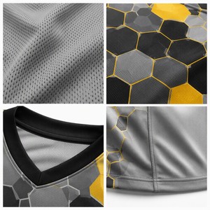 Ensemble de maillots de football en acier à motif hexagonal, argent, noir, jaune, kits de football personnalisés, uniforme d'équipe entièrement sublimé, vente en gros - Product Image 3