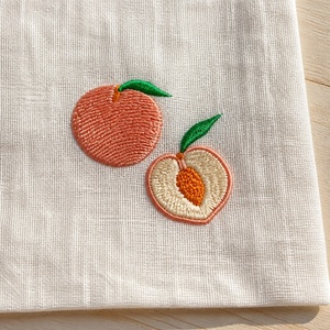 Serviettes de cocktail en lin 100% brodé sur mesure, tissu français de luxe biologique pour hôtels, serviettes en lin biologique de luxe - Product Image 2