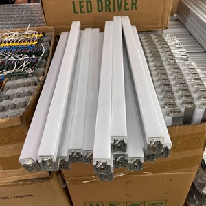 Lumière LED en nid d'abeille personnalisée, lampe LED hexagonale pour <span class=keywords><strong>garage</strong></span>, tube LED, éclairage de plafond pour réparation de carrosserie automobile, atelier LED - Product Image 3
