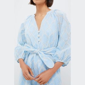 Nuevo Vestido Mini de Mujer con Bordado de Ojales, Cuello en V, Manga Larga, Cinturón, Corte en A, Informal de Verano, de Algodón - Product Image 3